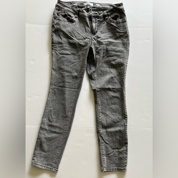⭐️3/$15 (16) MidRise UMI Jeans Grey Washed Comfy Cozy Fall Winter - Picture 11 of 12